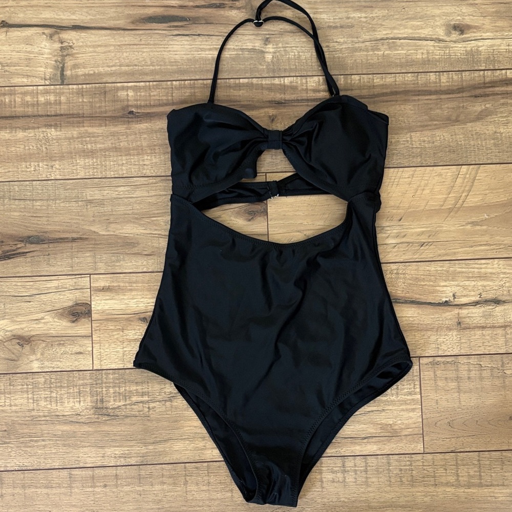 Cupshe Black Cutout One Piece Swimsuit